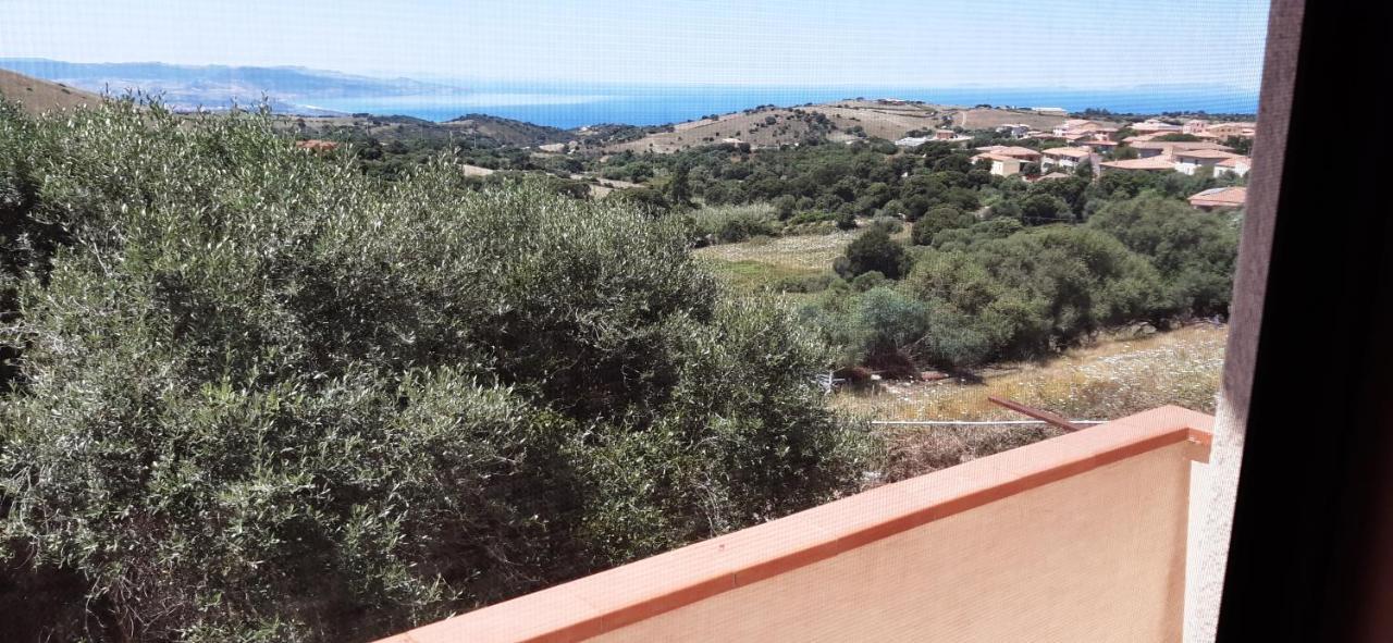 Casa Vacanza Costa Rossa Vista Mare Trinità dʼAgultu Εξωτερικό φωτογραφία